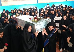 مراسم تشییع و استقبال از«شهید گمنام» در مدرسه فاطمیه کمیجان برگزار شد.