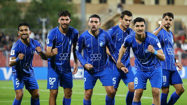 استقلال در بحرین جشن صعود گرفت