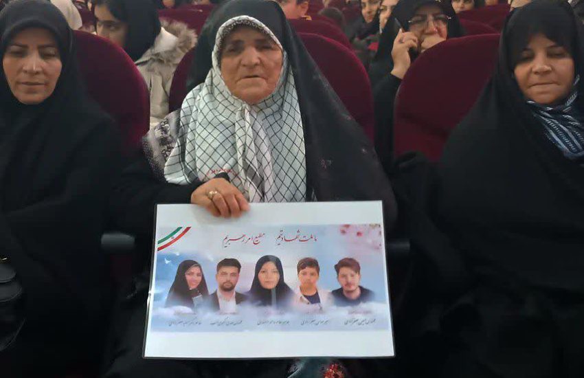 جشن باشکوه میلاد حضرت زهرا (س) و روز زن در کمیجان برگزار شد