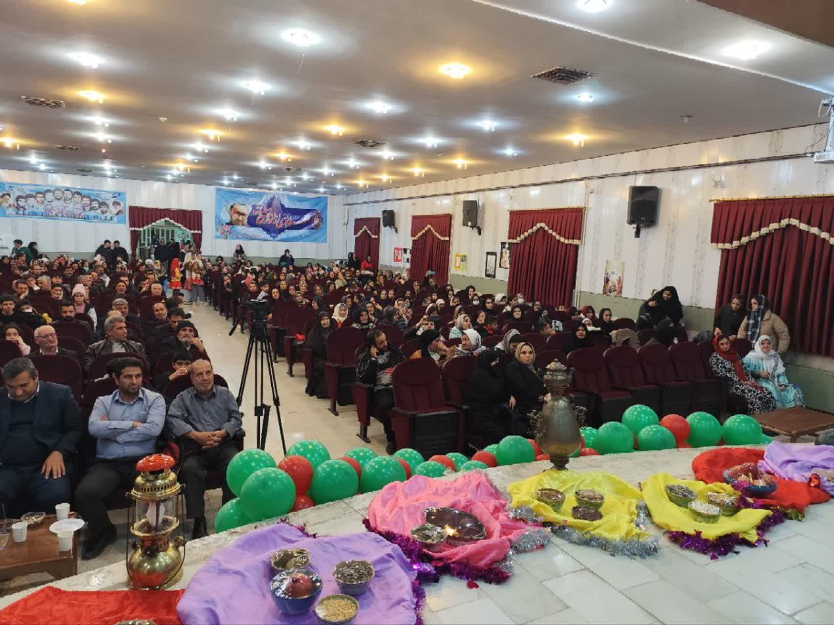 مراسم سنتی چیله گئجسی در کمیجان برگزار شد